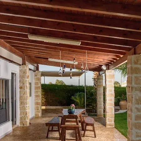 Semesterbostad Oasis By The Sea - Cyprus